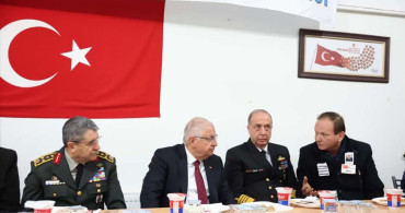 Bakan Güler'den Şehit Ailelerine Taziye Ziyareti