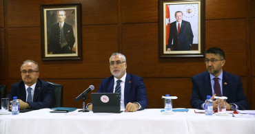 Bakan Işıkhan Bakü’de Türk İş İnsanlarıyla Buluştu