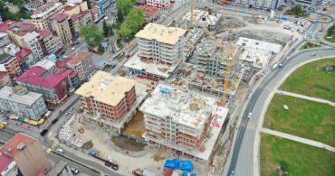 Bakan Kurum, Rize genelinde sürdürülen projelerde gelinen noktaya ve teslim süreçlerine ilişkin bilgiler verdi
