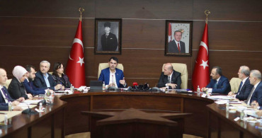 Bakan Kurum'dan önemli açıklamalar: Kentsel dönüşümden hak sahibi olan kardeşlerimiz de bundan böyle AFAD’dan hak sahibi olan kardeşlerimizle aynı ödeme imkânlarına kavuşuyor