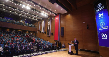 Bakan Osman Aşkın Bak, Şampiyon Sporcular ve Anneleriyle Buluştu