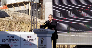 Bakan Özer'den Öğretmenlere 'Ev Ödevi' Çağrısı: Öğrenciler Çok Sevindi