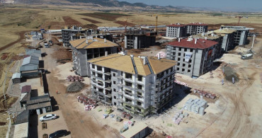 Bakan Özhaseki duyurdu: Adıyaman’daki konutlar Kasım’dan itibaren teslim edilecek
