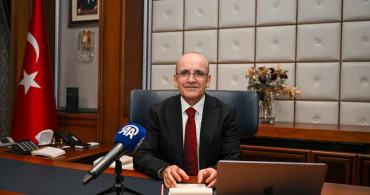 Bakan Şimşek, AA'nın Yılın Kareleri Oylamasına Katıldı