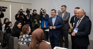 Bakan Tekin, Zeka ve Yetenek Kongresi atölyelerini ziyaret etti