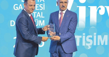 Bakan Uraloğlu dönüşüm zirvesinde açıkladı: 5G abone sayısı iki buçuk ayda 40 milyonu aştı