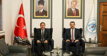 Bakan yardımcısı Ayhan’dan Erzincan Valiliği’ne ziyaret