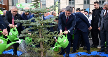 Bakan Yumaklı'dan Fidan Hedefi: 600 Milyon