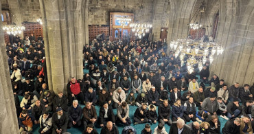 Bakanlar Erzurum'da Bayram Namazı Kıldı