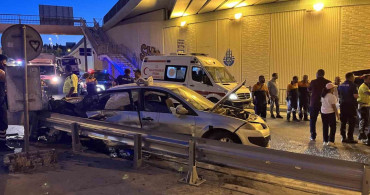 Bakırköy'de hafif ticari araç ile otomobilin çarpışması sonucu 5 kişi yaralandı