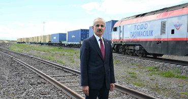 Bakü-Tiflis-Kars Demiryolu Hattı ve Küresel Bağlantısallık