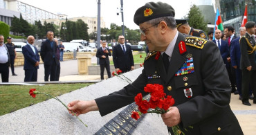 Bakü'nün Kurtuluşunun 107. Yıl Dönümü Töreni Gerçekleşti