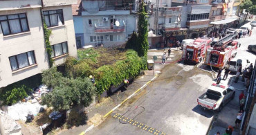 Balıkesir Altıeylül'de Çardak Yangını Korkuttu