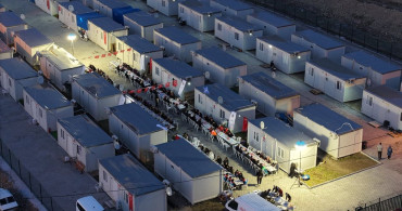 Balıkesir Sındırgı'da Depremzedelere İftar Programı Düzenlendi