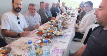 Balıkesir'de Çiftçi Hayırları Devam Ediyor