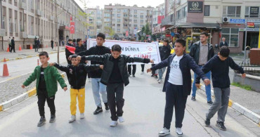 Balıkesir'de Dünya Romanlar Günü Coşkuyla Kutlandı