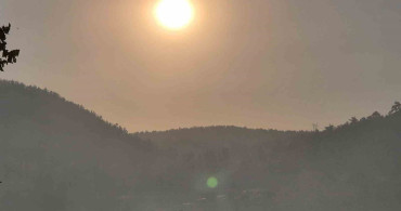 Balıkesir’de orman yangınına karadan ve havadan müdahale sürüyor