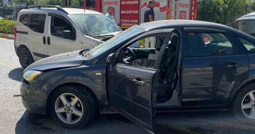 Balıkesir'de trafik kazası: 3 kişi yaralandı