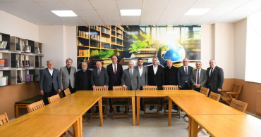 Balıkesir'de Zarafet ve Edebiyat Atölyeleri Açıldı