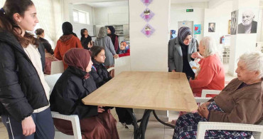 Balıkesirli Öğrencilerden Anlamlı Ziyaret