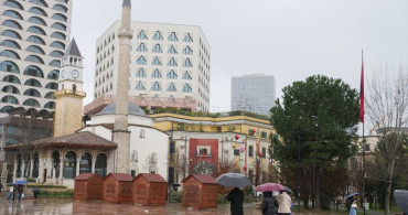 Balkanlar'da Şiddetli Yağışlar Sel Felaketine Yol Açtı