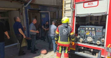 Bandırma’da davlumbazın elektrik aksamından yangın çıktı