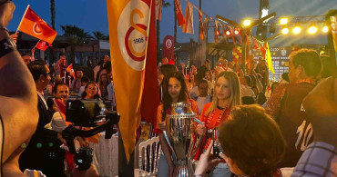Bandırma'da Galatasaray'ın 26. Şampiyonluğu Coşkuyla Kutlandı