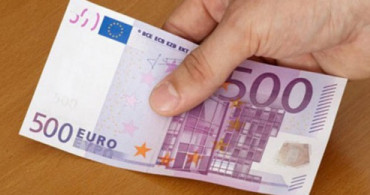 Bankacı Robin Hood Zenginden Alıp Fakirin Hesabına Aktardı