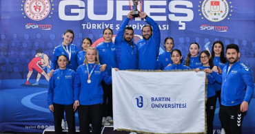 Bartın Üniversitesi Güreş Takımı ÜNİLİG'de 16 Madalya Kazandı