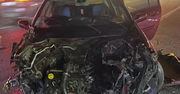 Başakşehir'de Otomobil Durağa Çarptı: 1 Yaralı