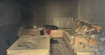 Başakşehir'deki Yangın: 2 Kişi Dumandan Etkilendi