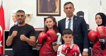 Başarılı sporculardan beylikova gençlik ve spor ilçe müdürü gülmez’e ziyaret