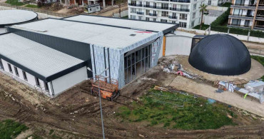 Başiskele’de 15 Temmuz Bilim Merkezi İnşaatı Devam Ediyor