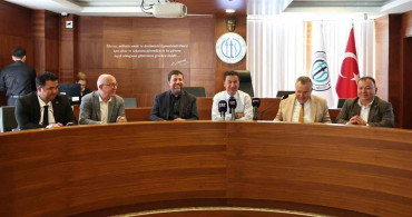 Başkan Aras, Ege’nin İki Gözdesinde Sektör Temsilcileriyle Buluştu