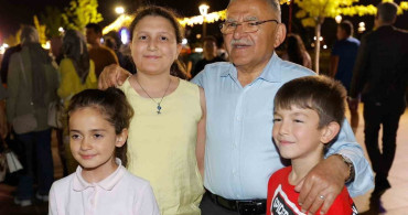 Başkan Büyükkılıç, halkla akşam buluşması gerçekleştirdi