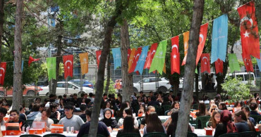Başkan Çolakbayrakdar: Gençlerimizin Hayallerine Dokunan Projeler Üreteceğiz