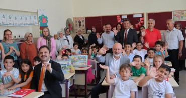Başkan Çolakbayrakdar, karne sevinci yaşayan öğrencileri tebrik etti