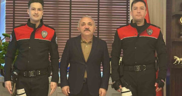 Başkan Esen, heimlich manevrasıyla hayat kurtaran polis memurlarını tebrik etti