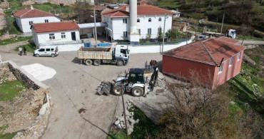 Başkan Hamamcı, Yörükyayla Mahallesi'nde Yeni Projelere Start Verdi