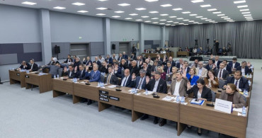 Başkan Seçer Mersin'e Hizmette Kararlı