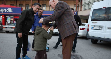 Başkan Sekmen, Esnaf ve Vatandaşlarla Bir Araya Geldi
