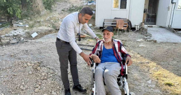 Başkan Ulutaş’tan engelli vatandaşa akülü araç desteği ve çocuklarla buluşma
