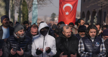 Başkentte İzzeddin el-Kassam Tugayları Üyeleri İçin Gıyabi Cenaze Namazı