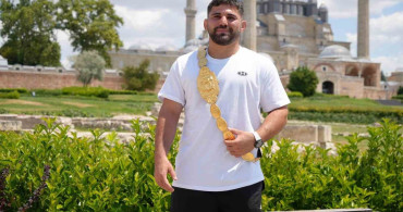 Başpehlivan Erkan Taş: hedefim altın kemeri uzun yıllar korumak