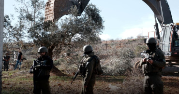 Batı Şeria’da İsrail Baskınları: 4 Filistinli Yaralandı, 2 kişi Gözaltına Alındı