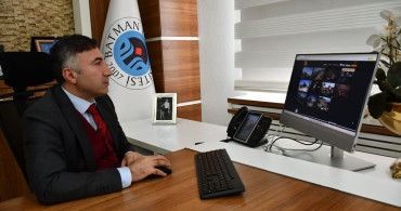 Batman Üniversitesi Rektörü İdris Demir, Anadolu Ajansı'nın Yılın Kareleri Oylamasına Katıldı