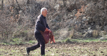 Batman'da Çiftçiler İmece Usulü ile Gübreleme Yapıyor