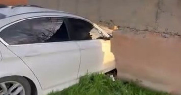 Batman'da Otomobil Duvara Çarpınca Bir Kişi Yaralandı