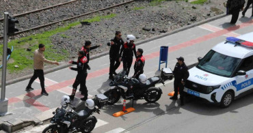 Batman'da Polis Haftası Tatbikatı