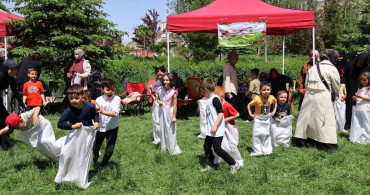 Bayburt'ta 4-6 Yaş Kur'an Kursu Öğrencileri Yıl Sonu Etkinliği Düzenledi